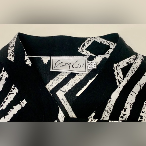 1990s Vintage KATHY CHE Black & White Double Breast Pocket Button Down Top - Picture 4 of 16